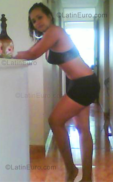 Date this charming Dominican Republic girl Mary from Santo Domingo DO3201