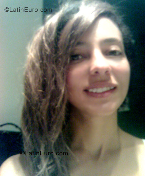 Date this georgeous Colombia girl Lina from Medellin CO2865