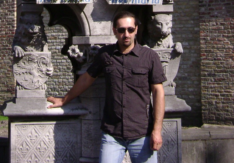 Date this beautiful Belgium man Light-my-fire from Brussels BE38