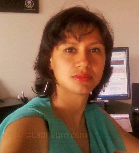 Date this attractive Colombia girl Ofir from Cartago CO2917