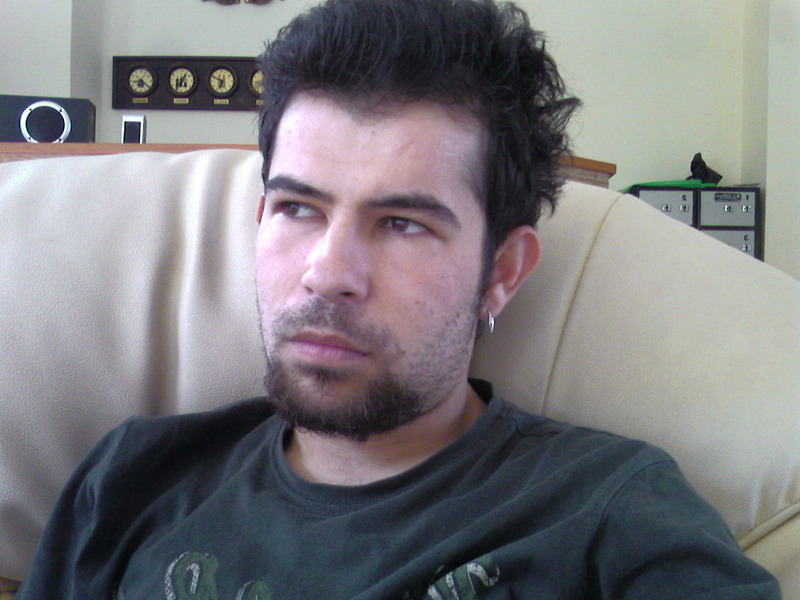 Date this hot Turkey man Ã¶zgÃ¼ from Antalya TR32
