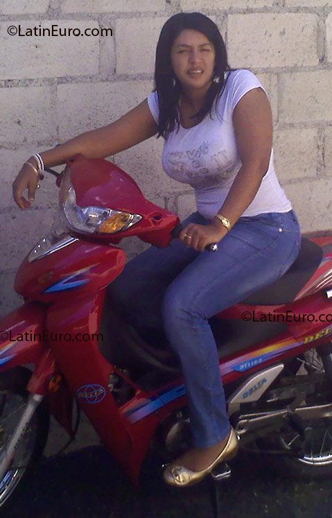 Date this beautiful Dominican Republic girl Graciela from El Seibo DO3328