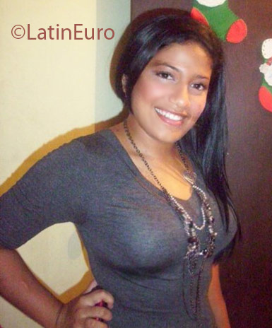 Date this beautiful Colombia girl Mayra Alejandra from Santa Marta CO2954