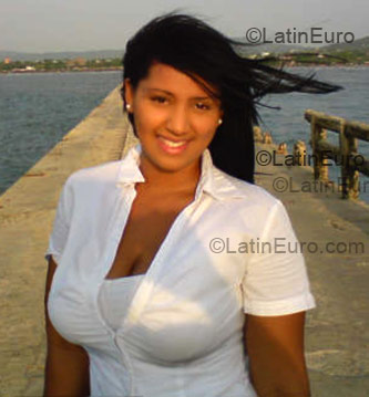 Date this foxy Colombia girl Karen from Barranquilla CO3031