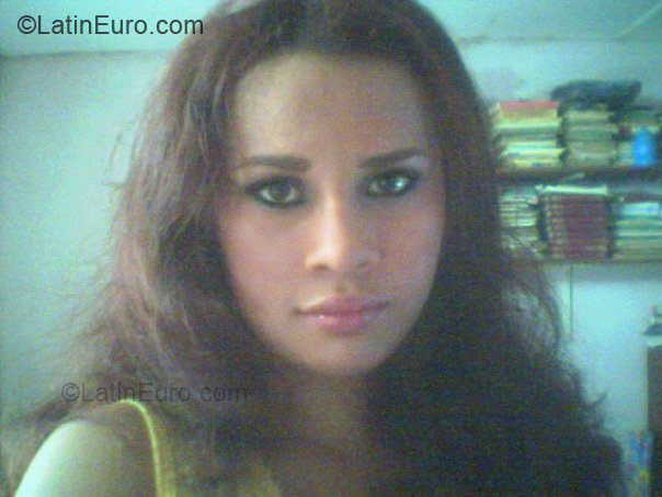 Date this stunning Colombia girl Mabel Teresa from Puerto Colombia CO3035