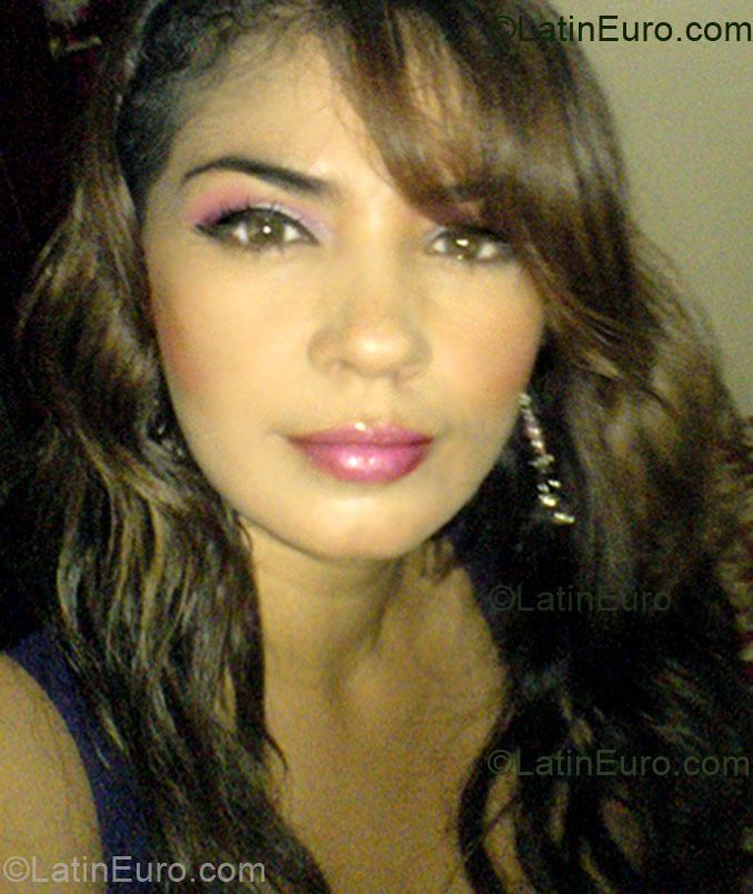 Date this stunning Colombia girl Patricia from Neiva CO3048