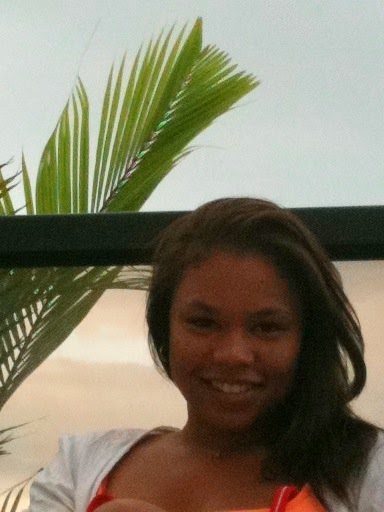 Date this hard body Brazil girl Samara from Brasilia BR6172
