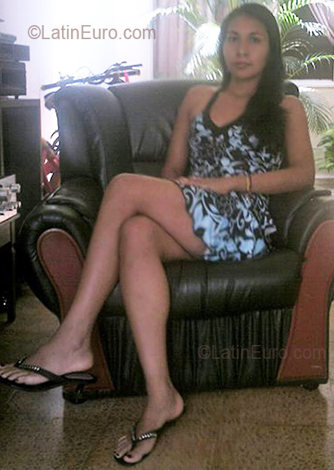 Date this georgeous Colombia girl Obeida from Cali CO3060