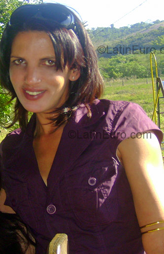 Date this nice looking Brazil girl Abilio from Oliveira BR3508