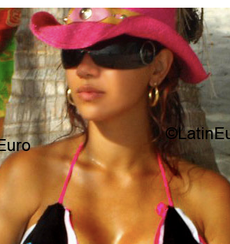 Date this tall Colombia girl Paulina from Pereira CO3095