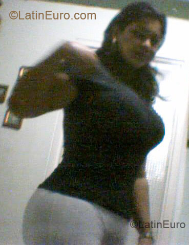 Date this sensual Colombia girl Marisol from Cali CO3115