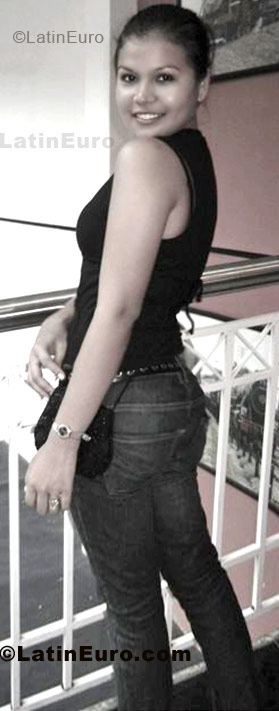 Date this delightful Brazil girl Cristinny from Foraleza BR4442