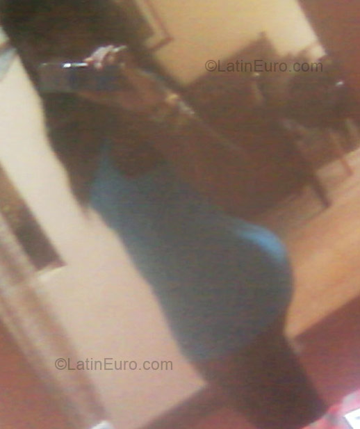 Date this athletic Colombia girl Luisabb from Cali CO3172
