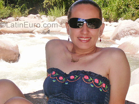 Date this hot Colombia girl Titi19 from Cucuta CO3180