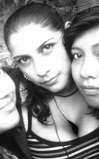 Date this fun Colombia girl Edna from Bogota CO3324