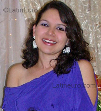 Date this tall Colombia girl Julie26 from Popayan CO3372
