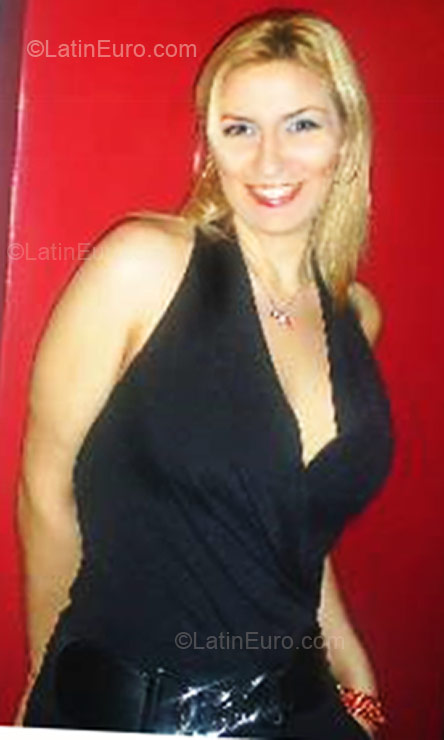 Date this beautiful Brazil girl Maria from Sao Paulo BR2583