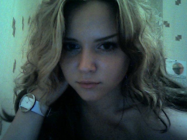 Date this beautiful Russia girl Juliana-2010 from Saint-petersburg RU11