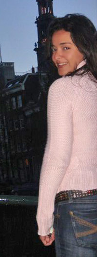 Date this pretty Brazil girl Vivi_RJ32 from Rio De Janeiro BR4624