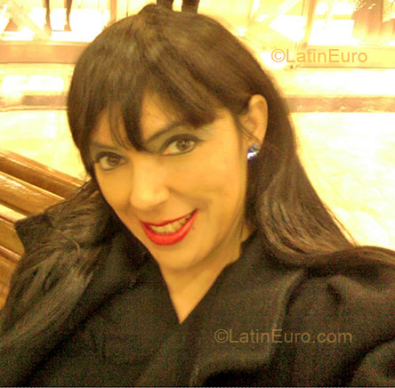 Date this attractive Brazil girl Paty from Sorocaba BR2636