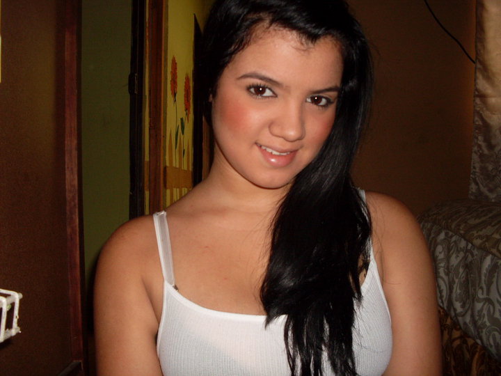 Date this foxy Colombia girl Eliza92 from medellin CO3601