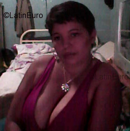 Date this good-looking Colombia girl Martha cecilia from Roldanillo Valle CO3719