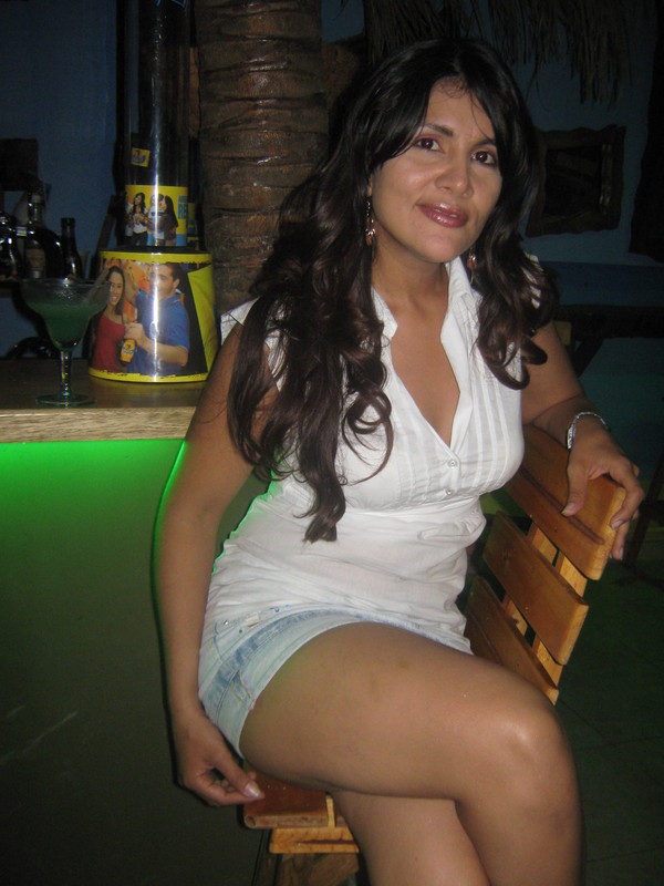 Date this attractive Colombia girl Tatiana from Santa Marta CO3765