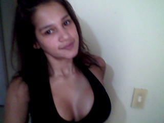 Date this lovely Colombia girl Carolina from Bogota CO3824