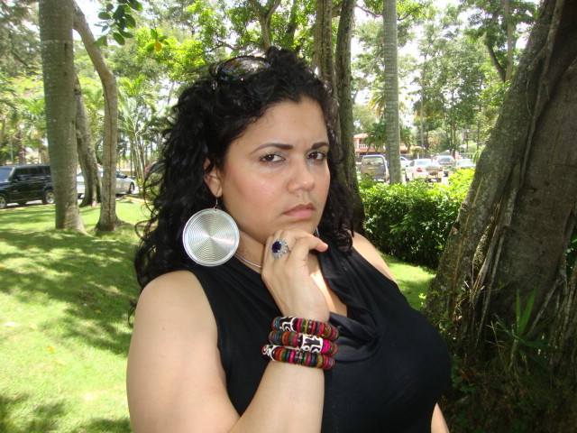 Date this attractive Dominican Republic girl Yadira rodrigue from Santiago DO4009