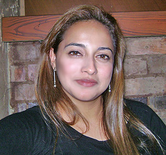 Date this exotic Colombia girl Ingridt Castro from Fusagasuga CO3927