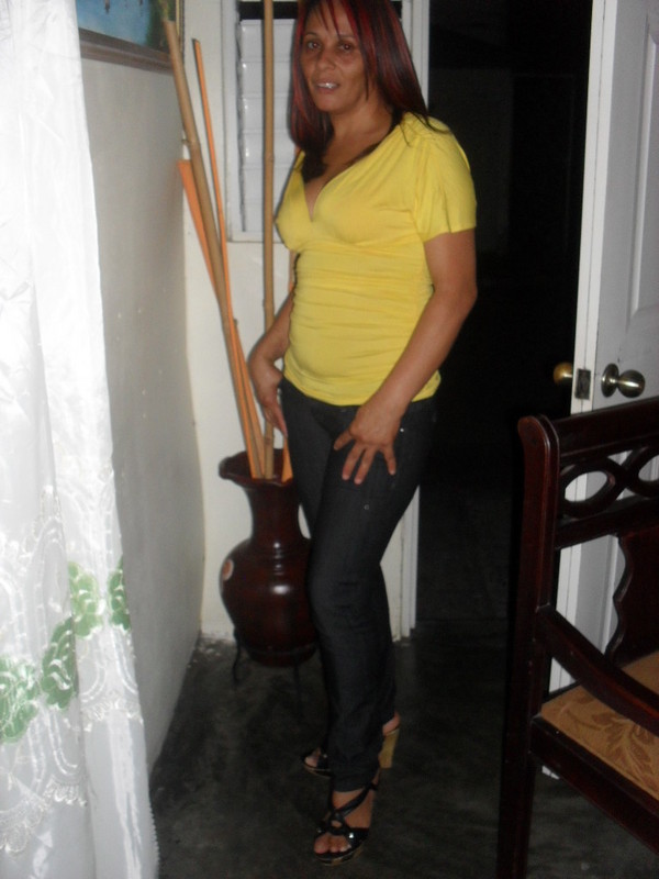 Date this foxy Dominican Republic girl Isabella soler from Santiago De Los Caballeros DO4085