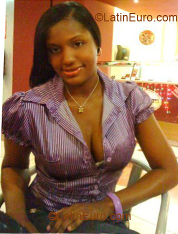Date this tall Dominican Republic girl ADRIA from Santo Domingo DO4094