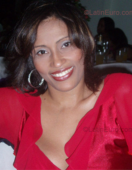 Date this hot Dominican Republic girl Lucy from Santo Domingo DO4112