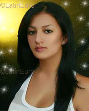 Date this passionate Colombia girl Claudia from Medellin CO4076