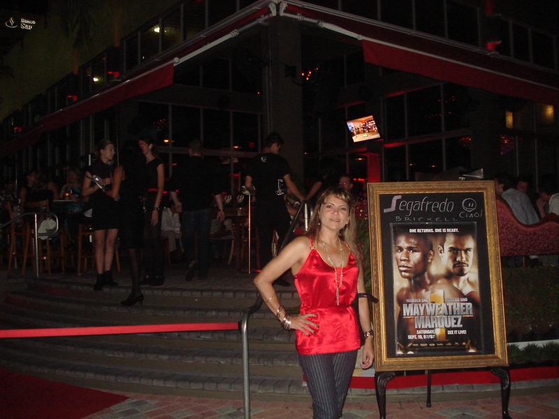 Date this stunning Colombia girl Diany from Medellin CO4084