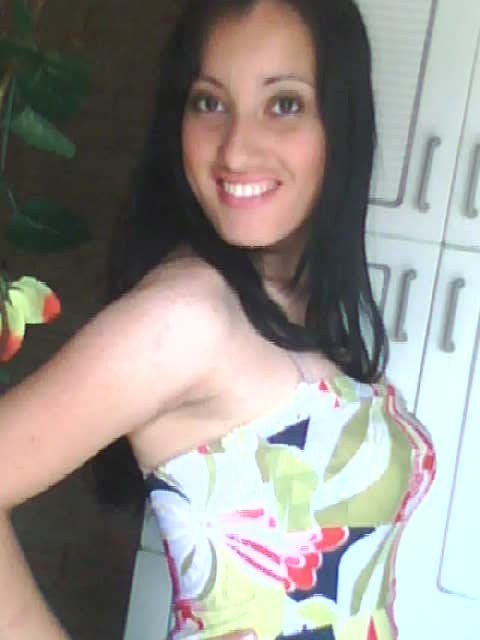 Date this good-looking Brazil girl Cynthia from Campinas BR2993