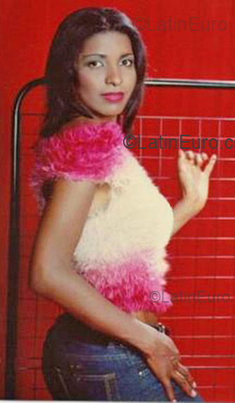 Date this passionate Brazil girl BRUNA from Belo Horizonte BR5956