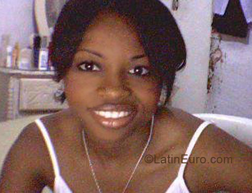 Date this charming Dominican Republic girl Miguelina from Santo Domingo DO4227
