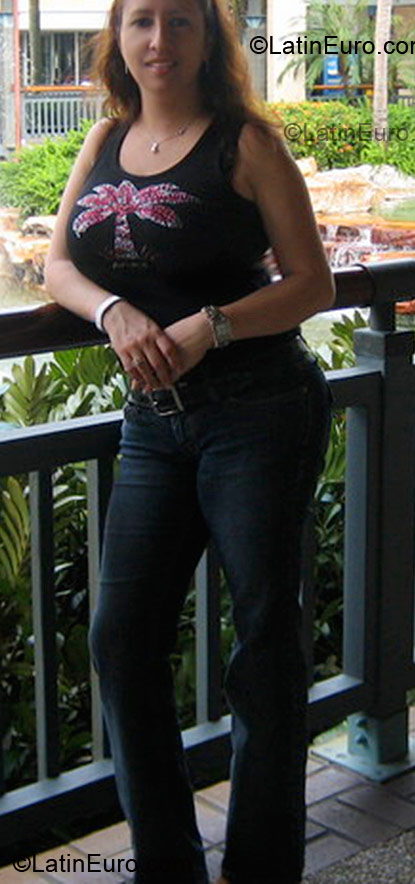 Date this sultry Colombia girl Alexandra from Bogota CO4200