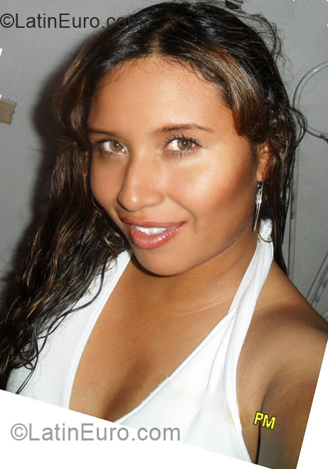 Date this young Colombia girl Marcela from Cali CO4218