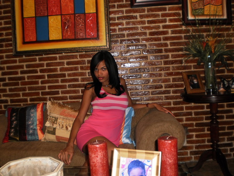 Date this good-looking Dominican Republic girl RUTH ESTHER SAL from Santo Domingo DO4261