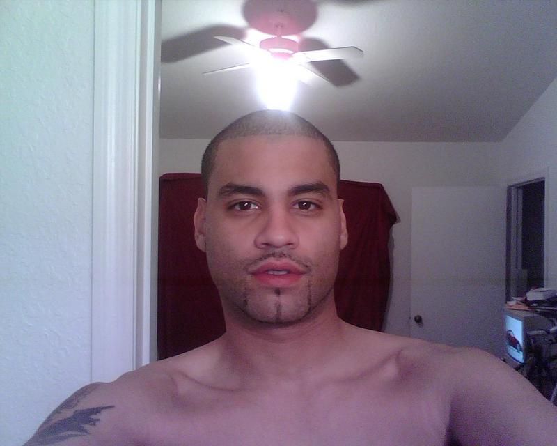 Date this sultry United States man US6063 from New York US6063