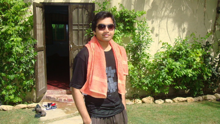 Date this hard body Pakistan man Arsi2009 from Karachi PK17