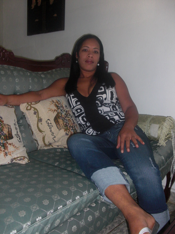 Date this stunning Dominican Republic girl Luz maria from Bonao DO4344