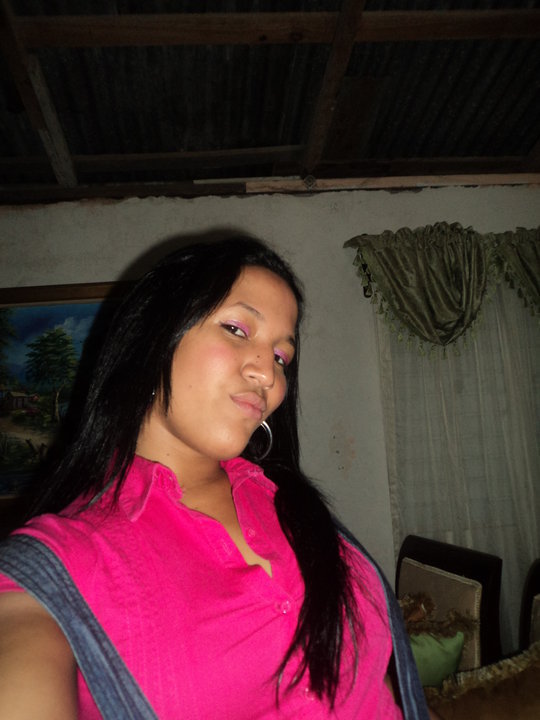 Date this pretty Dominican Republic girl Germania from Bonao DO4406