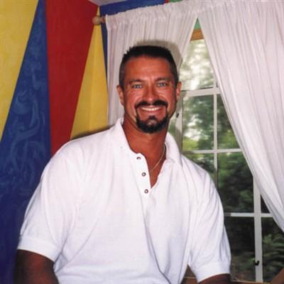 Date this young United States man Sean from san diego US6222