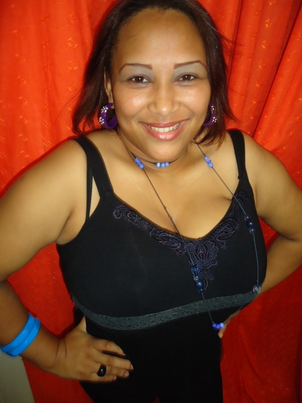 Date this charming Dominican Republic girl Jazmin from Santo Domingo DO4422