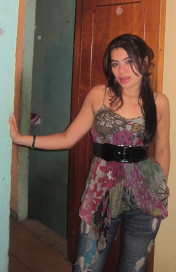 Date this foxy Colombia girl Carol from Cali CO4364