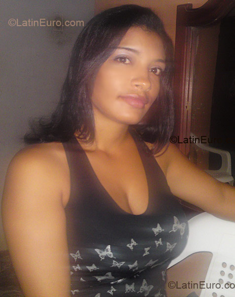 Date this stunning Colombia girl Katerine from Cartagena CO4370