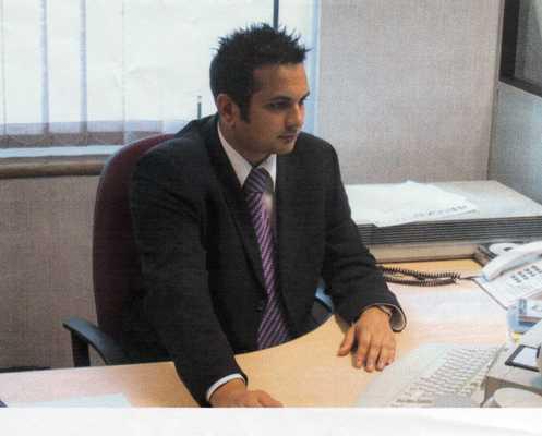 Date this young United Kingdom man Rav from Bedford GB360
